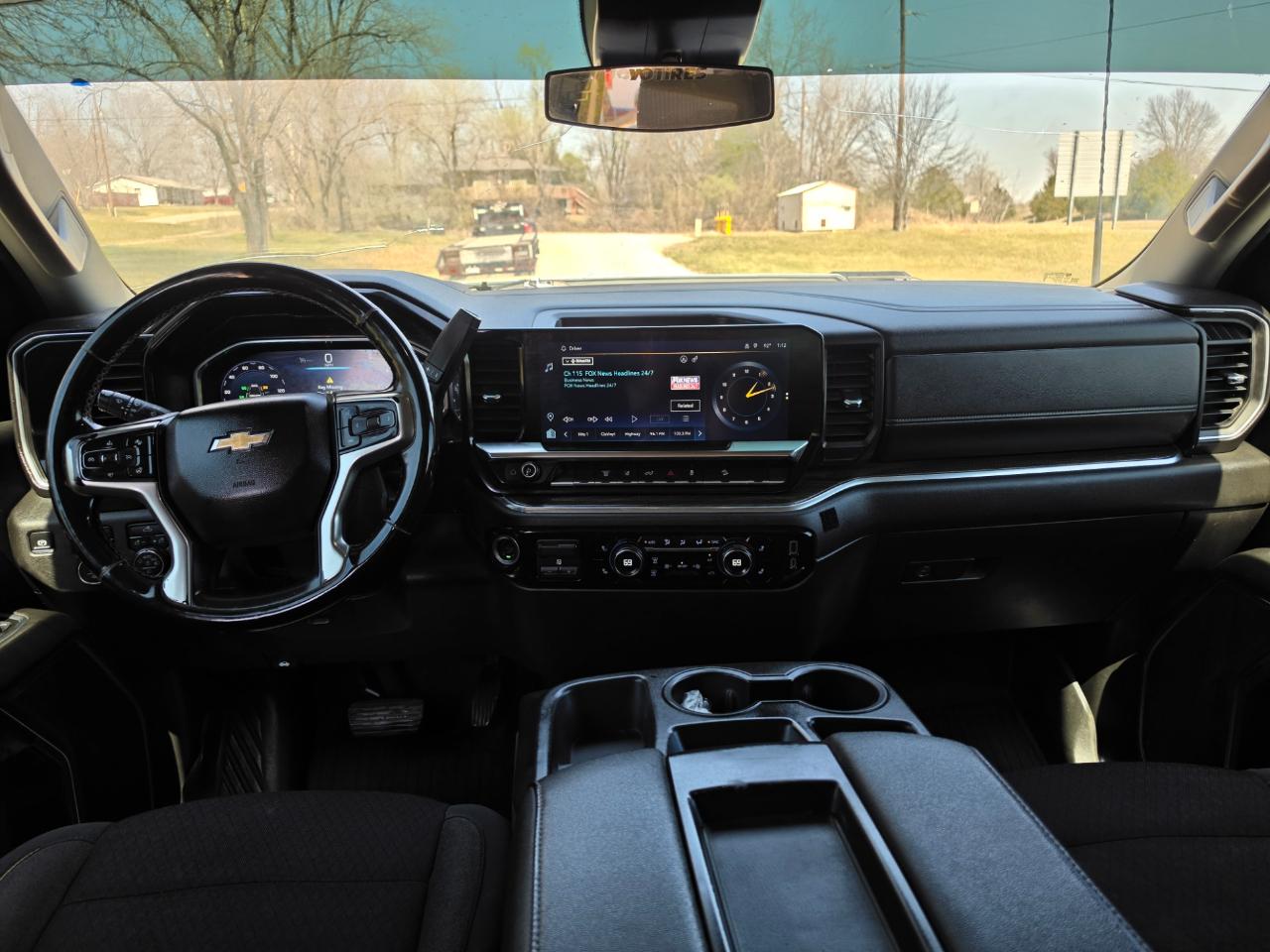Chevrolet Silverado 2500HD LT Crew Cab 4WD 2024