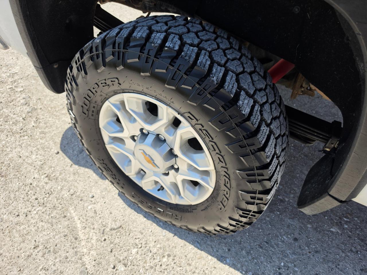 Chevrolet Silverado 2500HD LT Crew Cab 4WD 2024