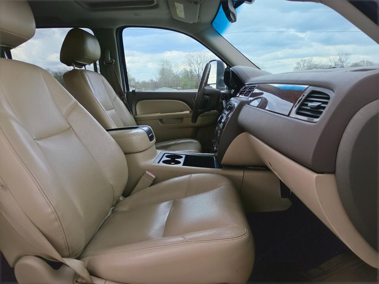 Chevrolet Silverado 3500HD LTZ Crew Cab 4WD 2014