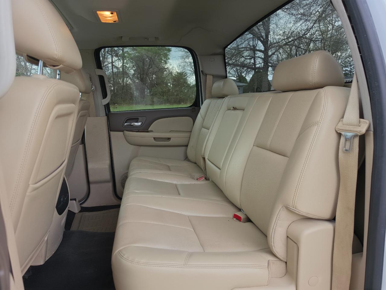 Chevrolet Silverado 3500HD LTZ Crew Cab 4WD 2014