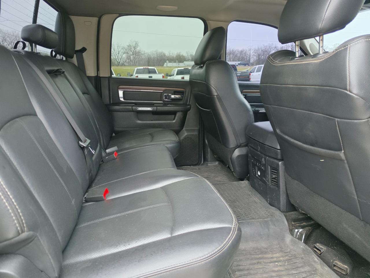 RAM 3500 Laramie Crew Cab SWB 4WD 2018