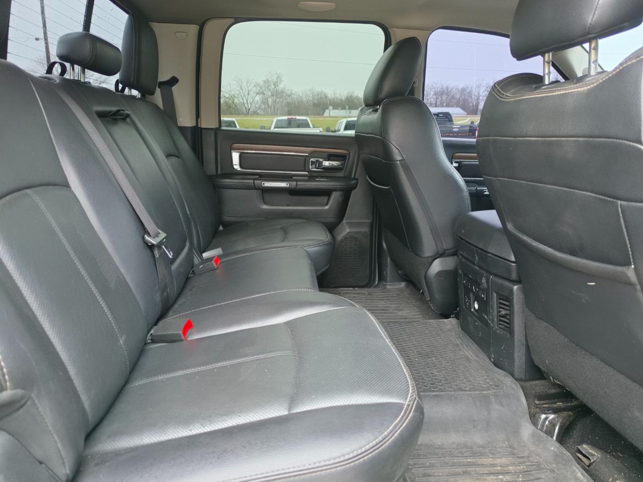 RAM 3500 Laramie Crew Cab SWB 4WD 2018