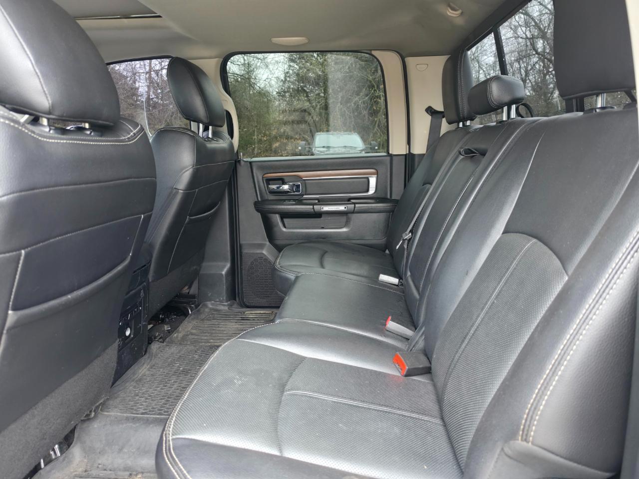 RAM 3500 Laramie Crew Cab SWB 4WD 2018