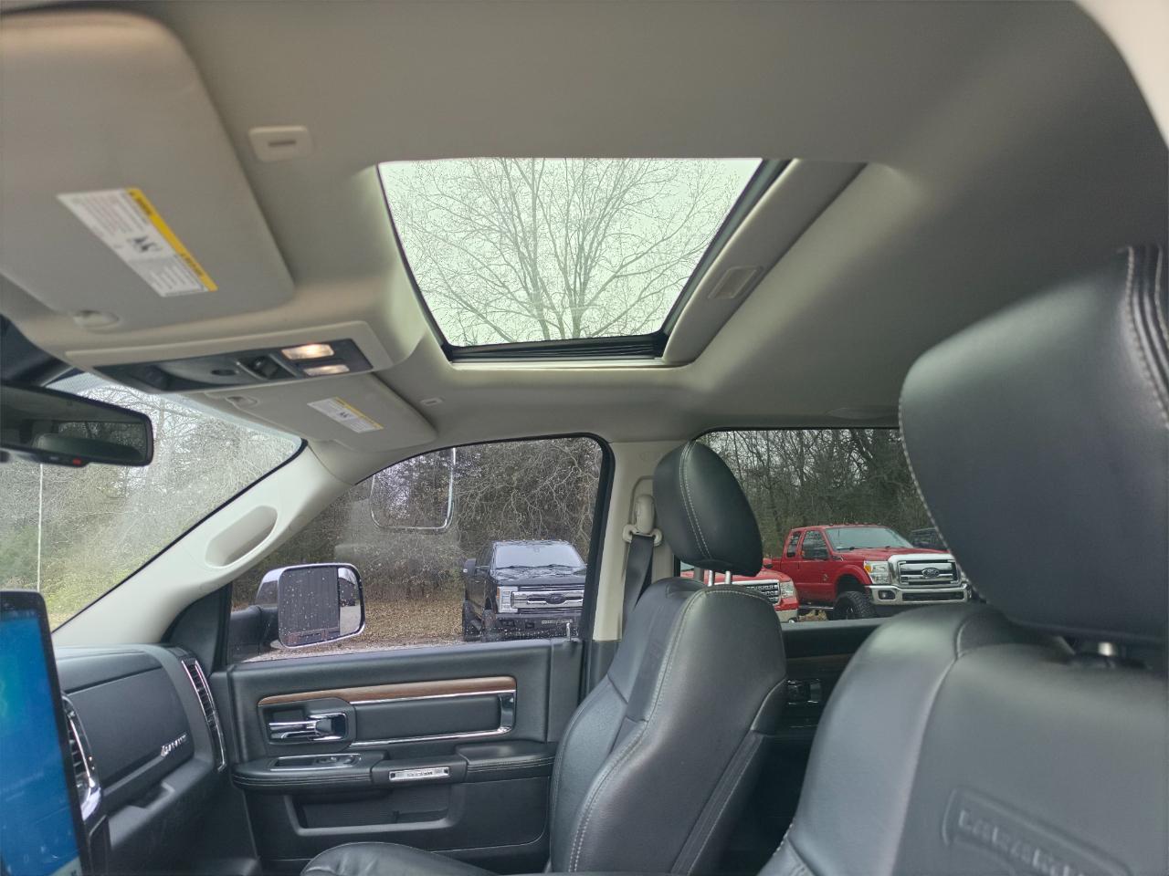 RAM 3500 Laramie Crew Cab SWB 4WD 2018