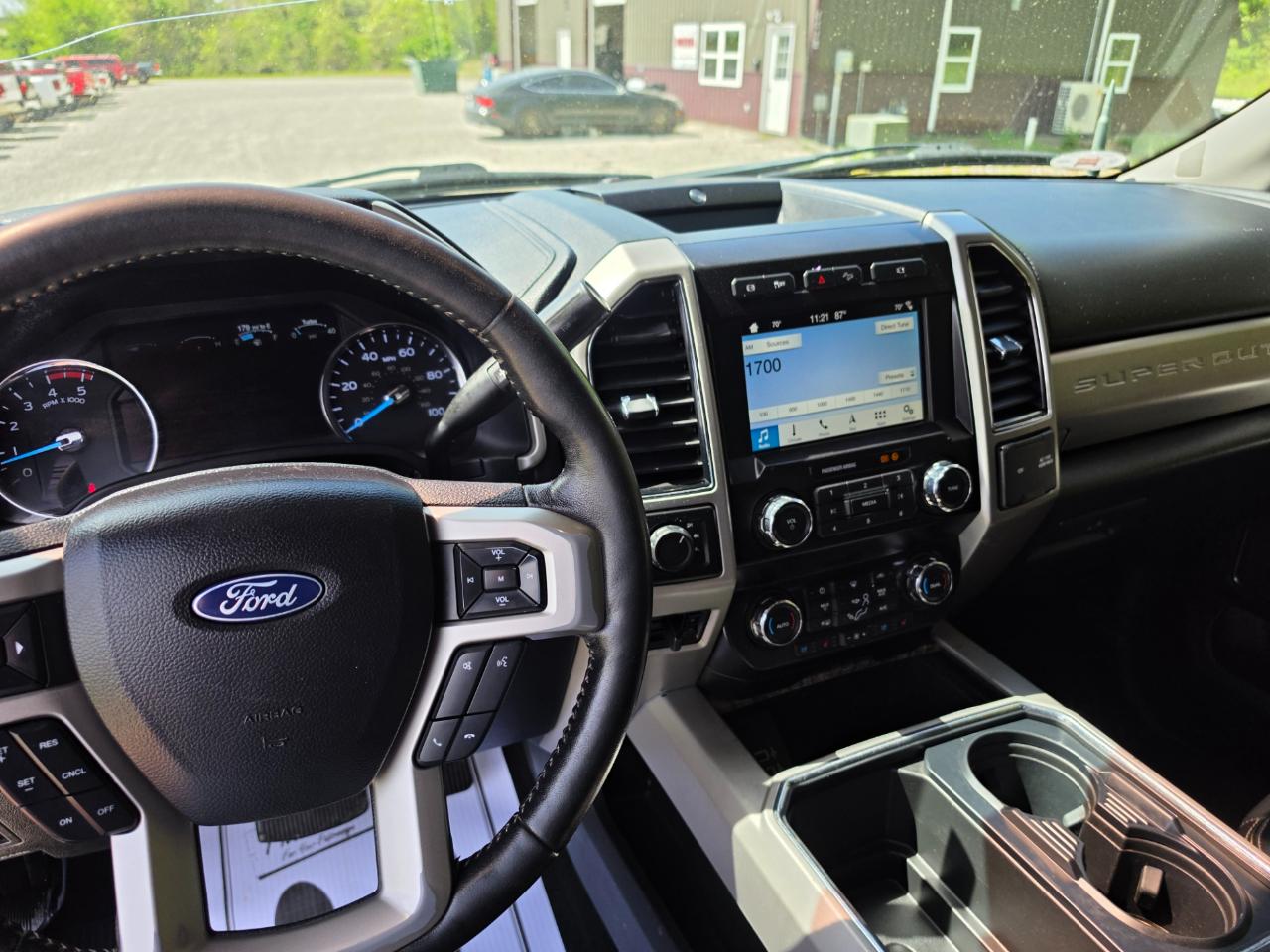 Ford F-350 SD Lariat Crew Cab 4WD 2019