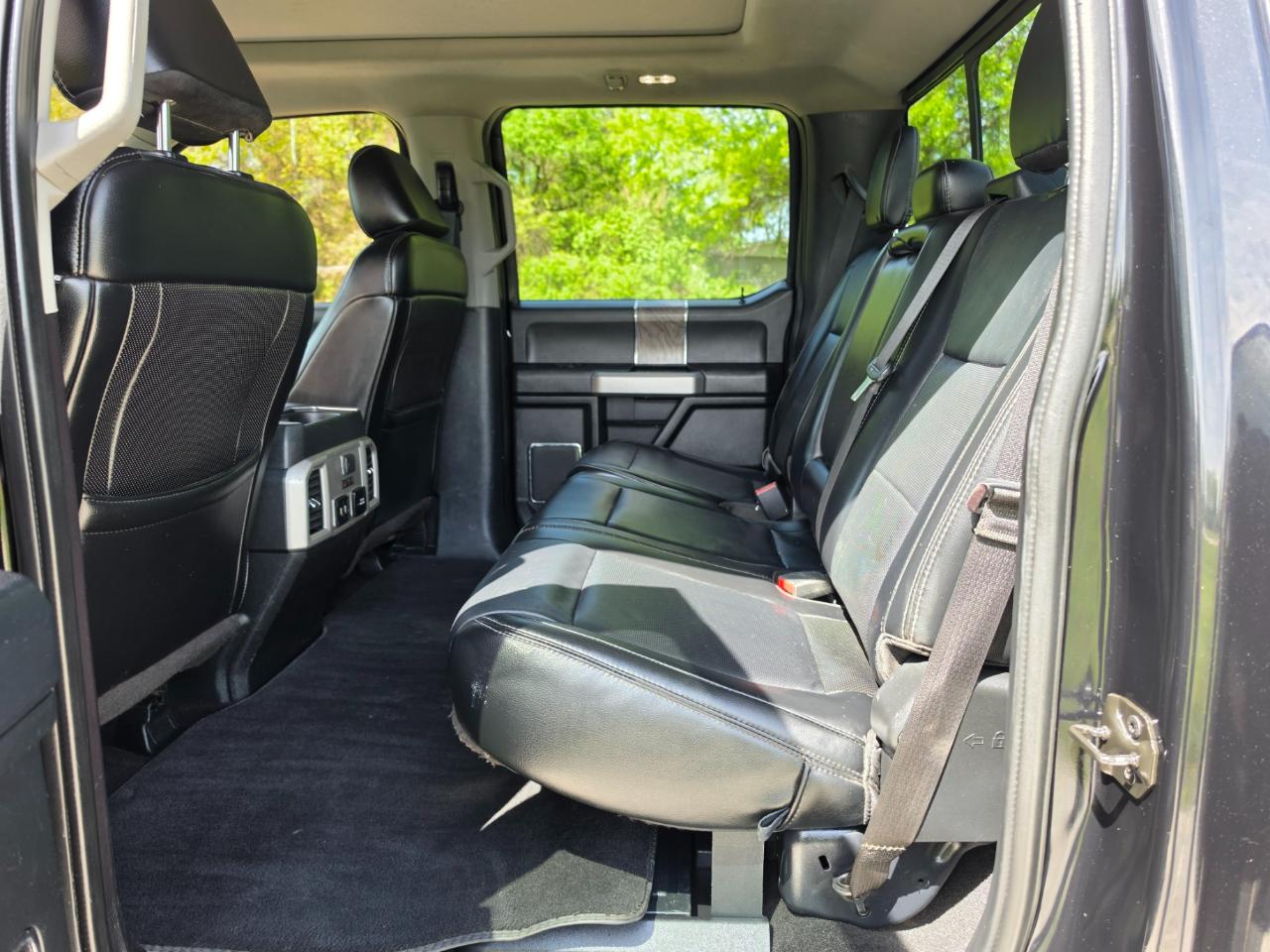 Ford F-350 SD Lariat Crew Cab 4WD 2019