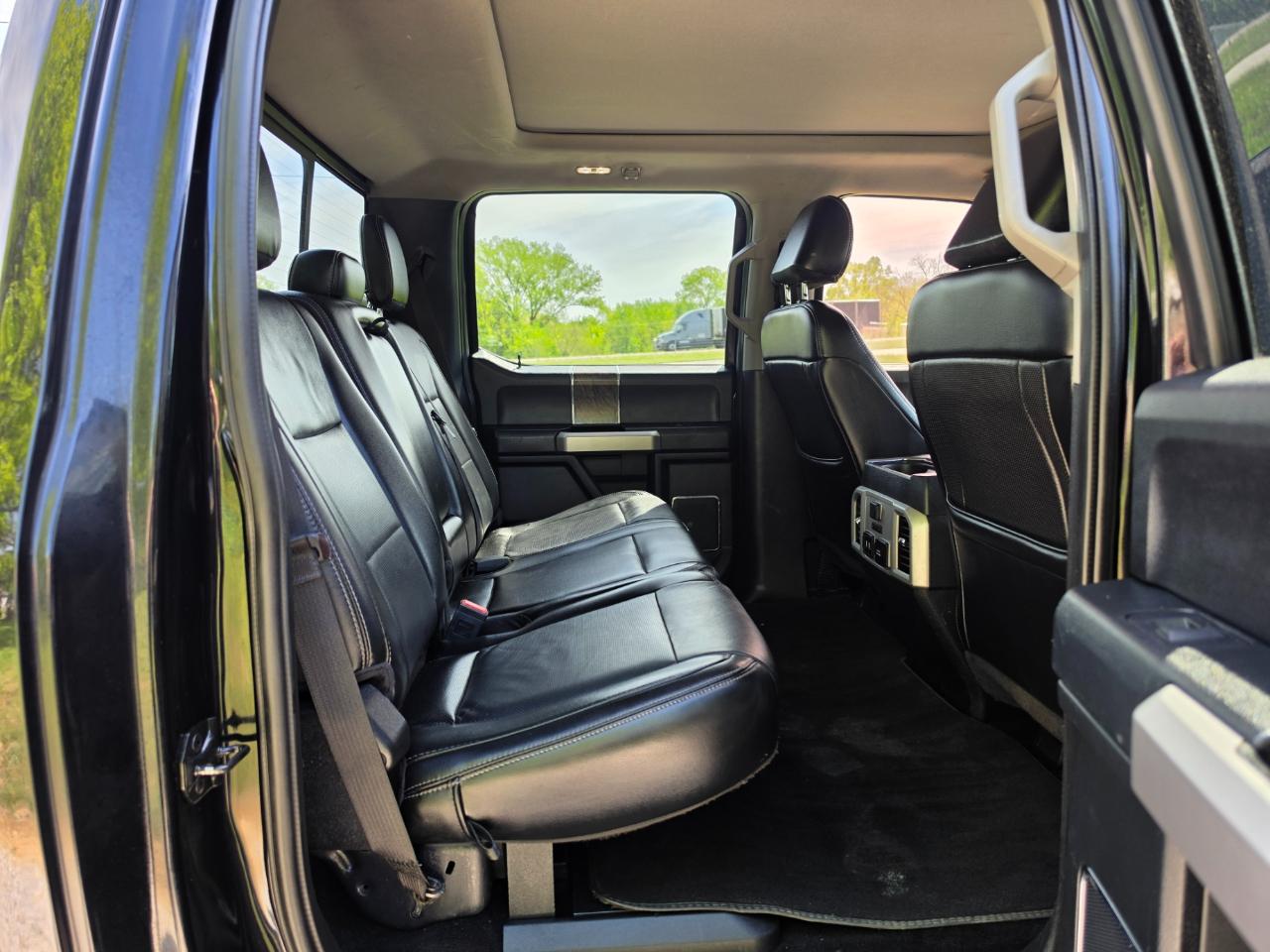 Ford F-350 SD Lariat Crew Cab 4WD 2019