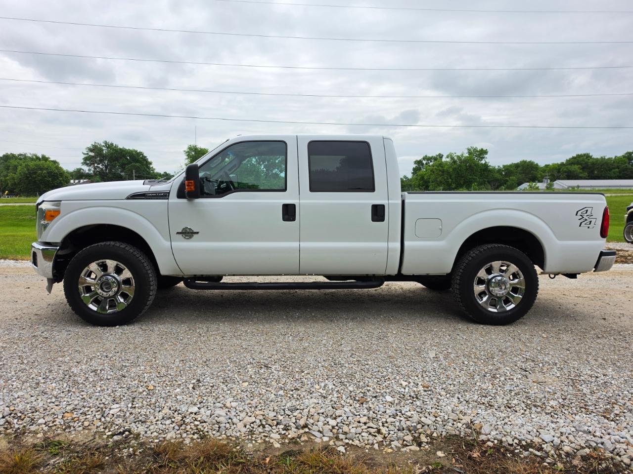 Ford F-250 SD XLT Crew Cab 4WD 2016