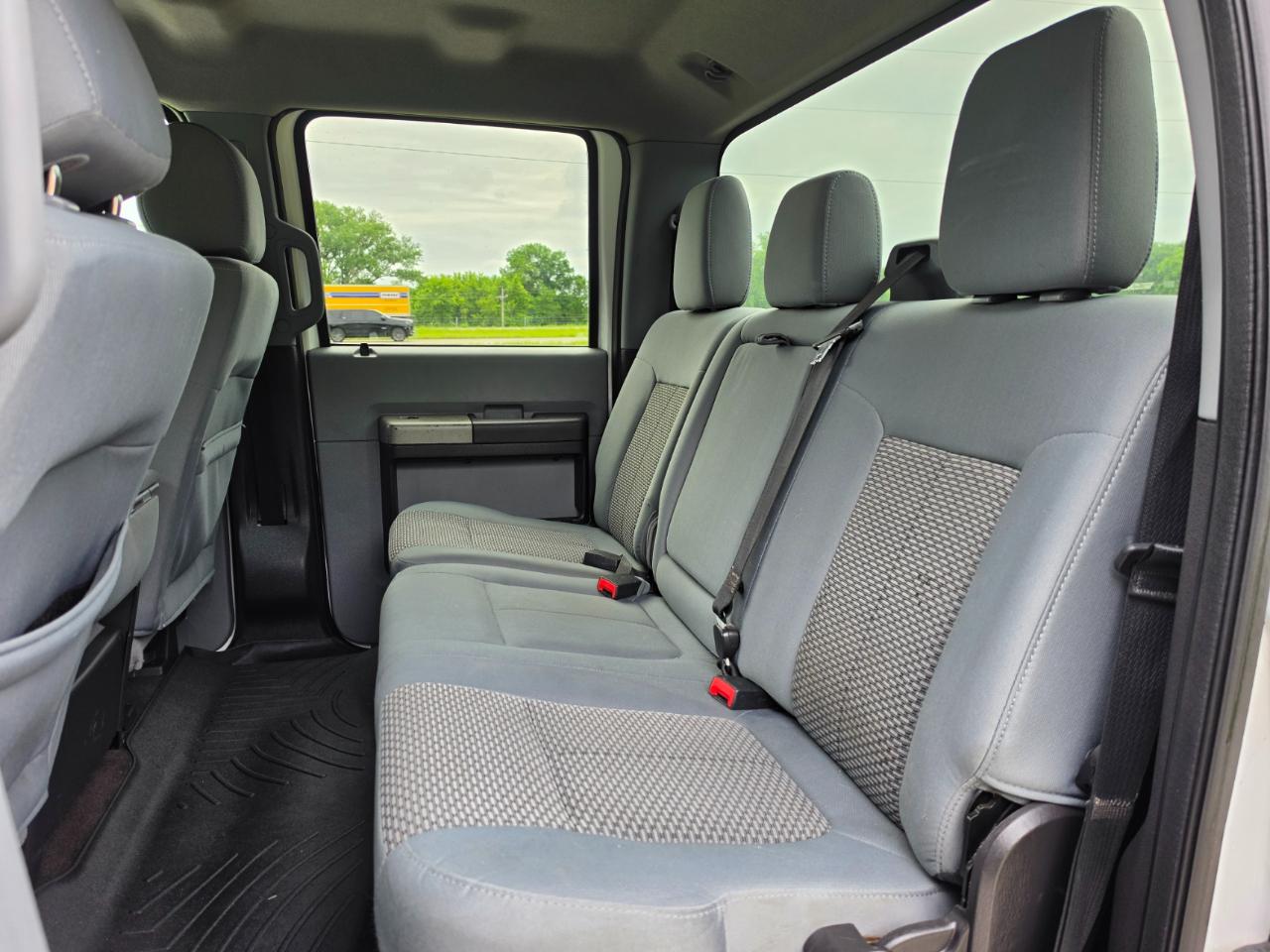 Ford F-250 SD XLT Crew Cab 4WD 2016