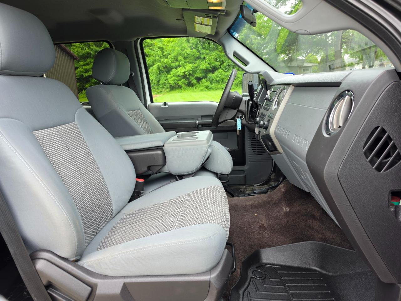 Ford F-250 SD XLT Crew Cab 4WD 2016