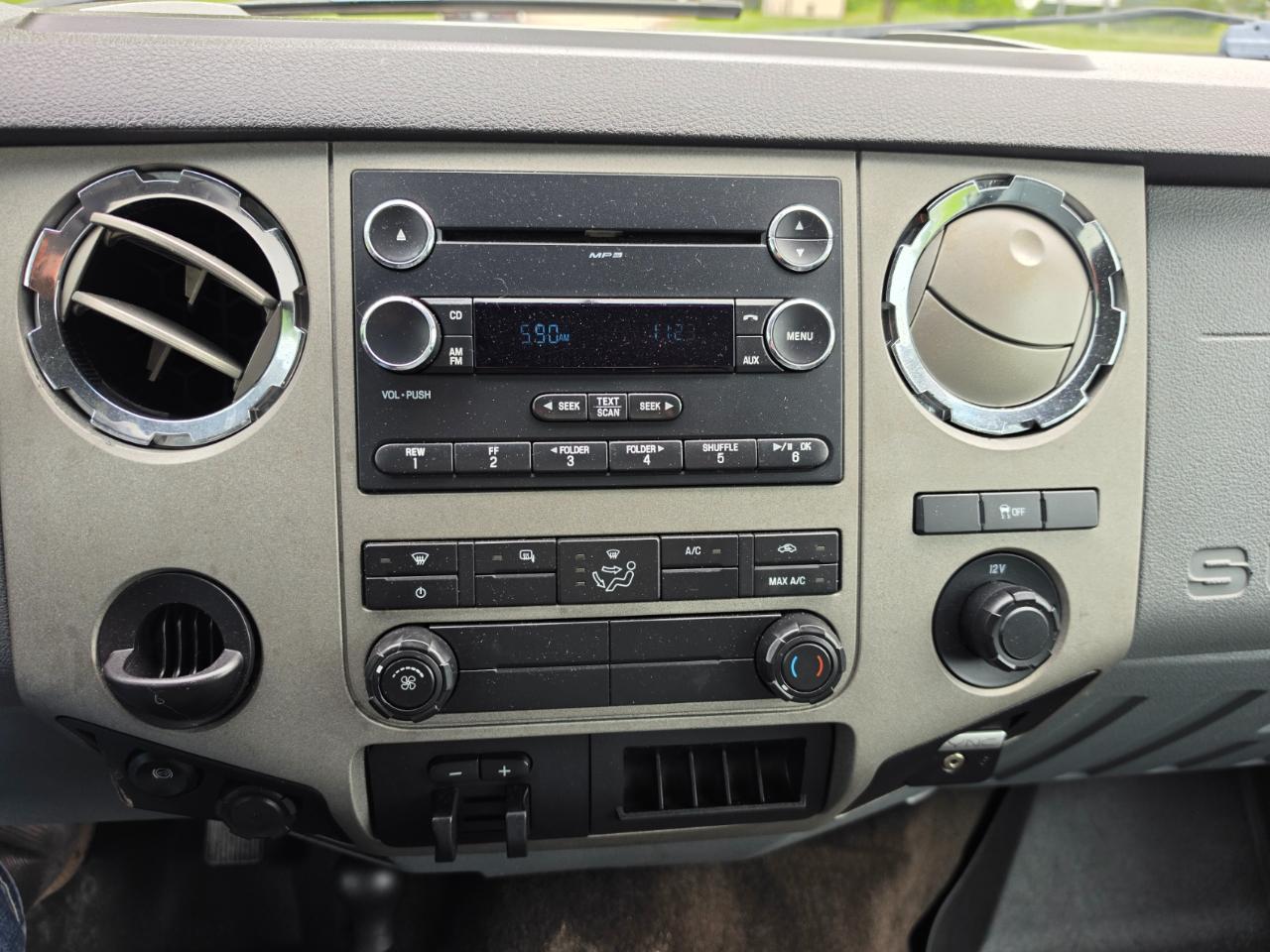 Ford F-250 SD XLT Crew Cab 4WD 2016