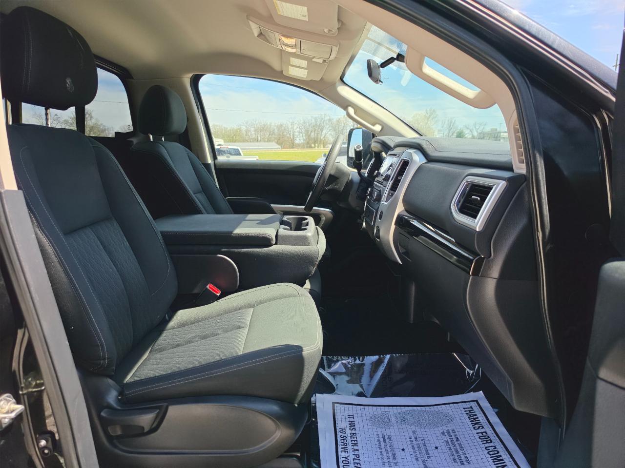 Nissan Titan 4x4 Single Cab SV 2017