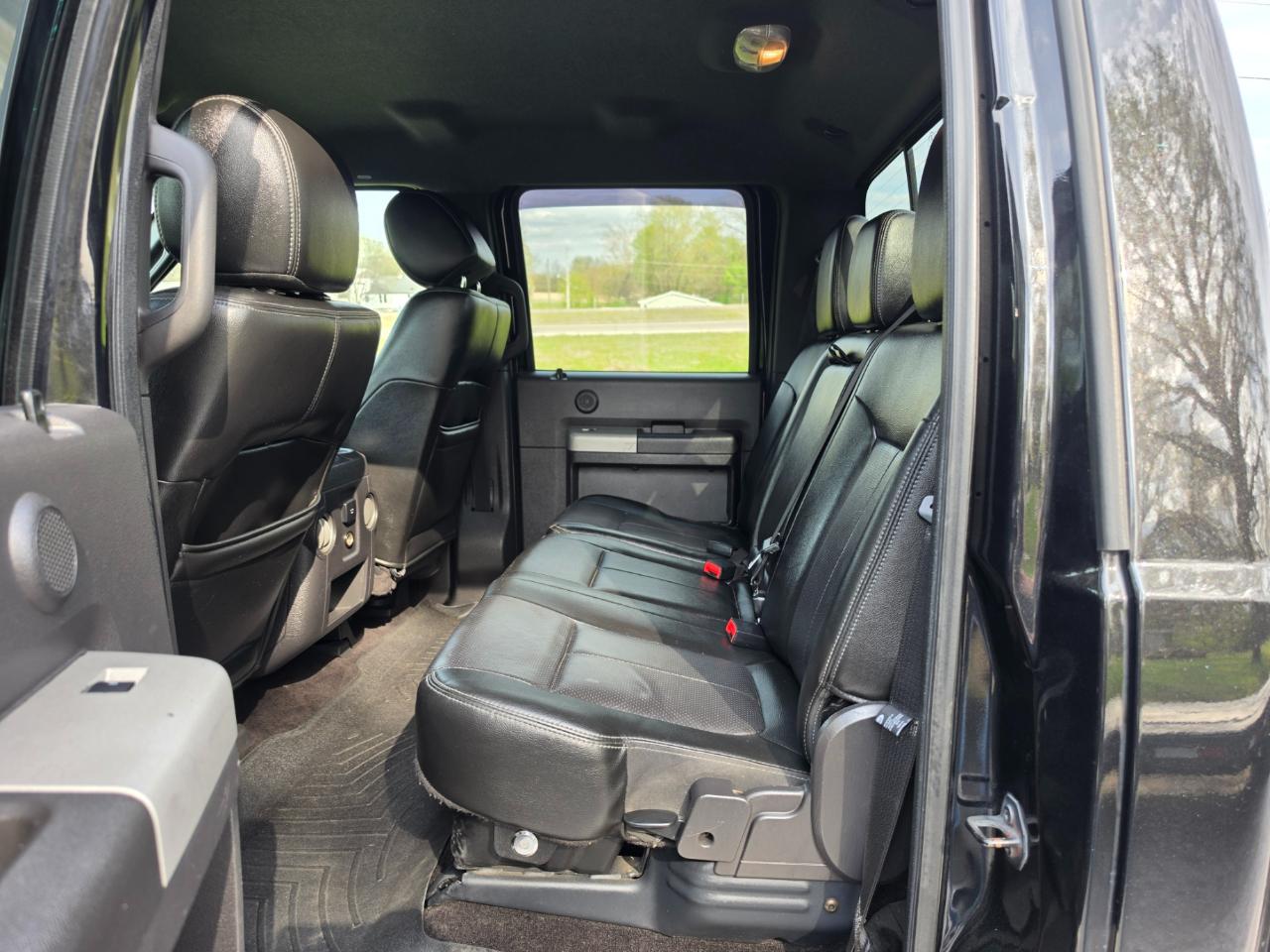 Ford F-250 SD Lariat Crew Cab 4WD 2015