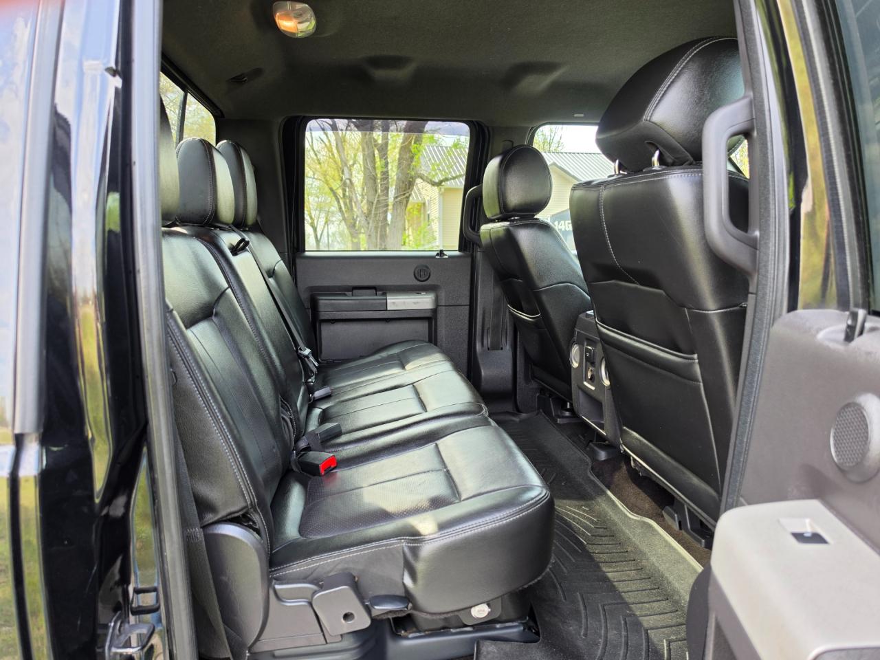 Ford F-250 SD Lariat Crew Cab 4WD 2015