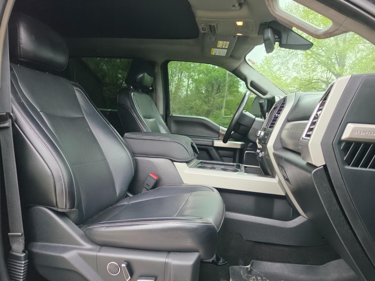 Ford F-250 SD Lariat Crew Cab 4WD 2017