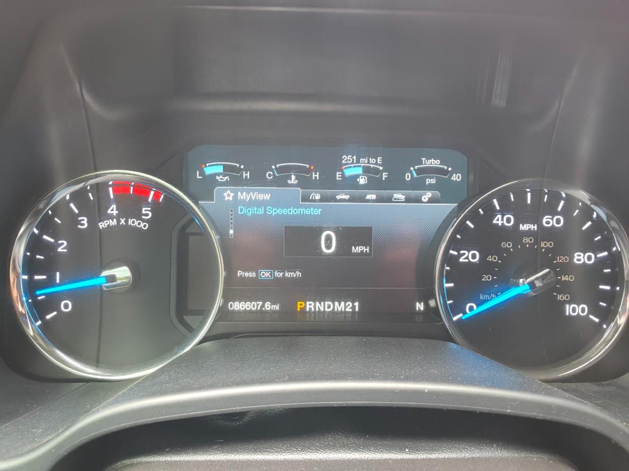 Ford F-250 SD Lariat Crew Cab 4WD 2017