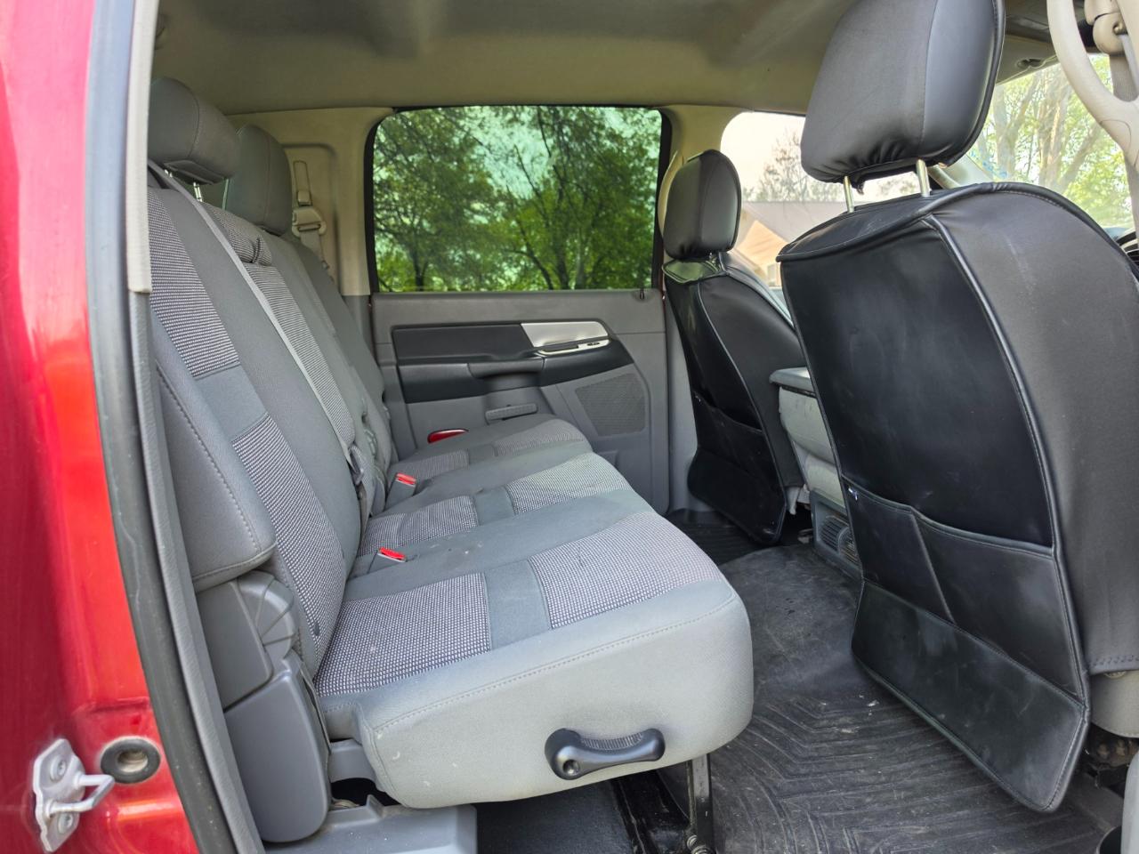 Dodge Ram 3500 SLT Mega Cab 4WD DRW 2007