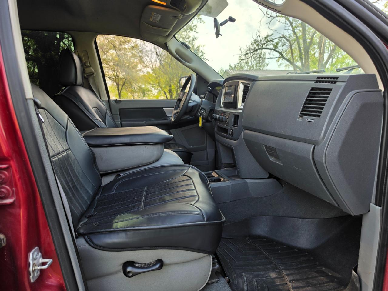 Dodge Ram 3500 SLT Mega Cab 4WD DRW 2007