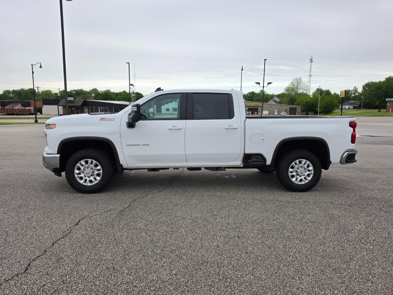 Chevrolet Silverado 2500HD LT Crew Cab 4WD 2024