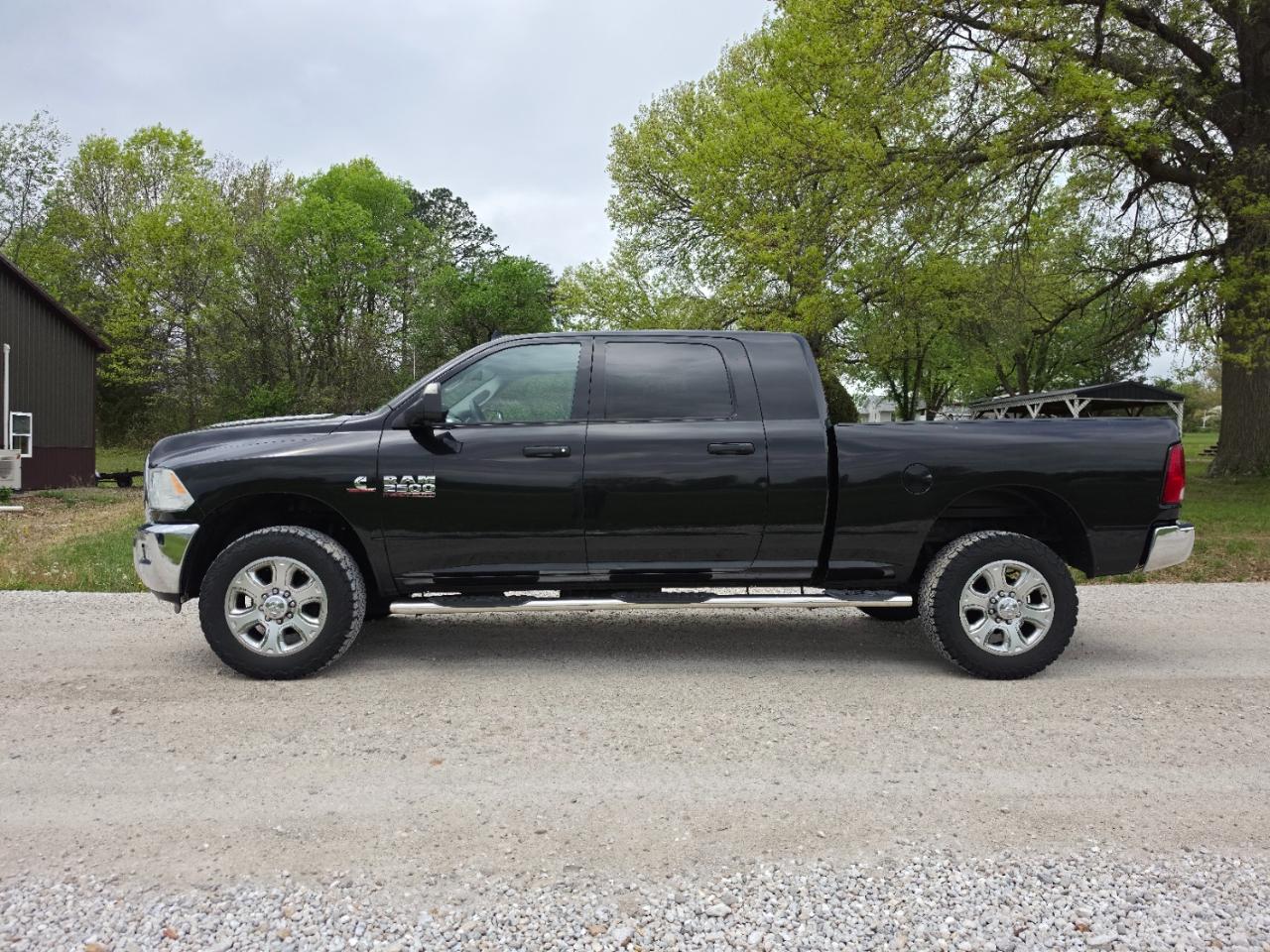 RAM 2500 SLT Mega Cab 4WD 2015