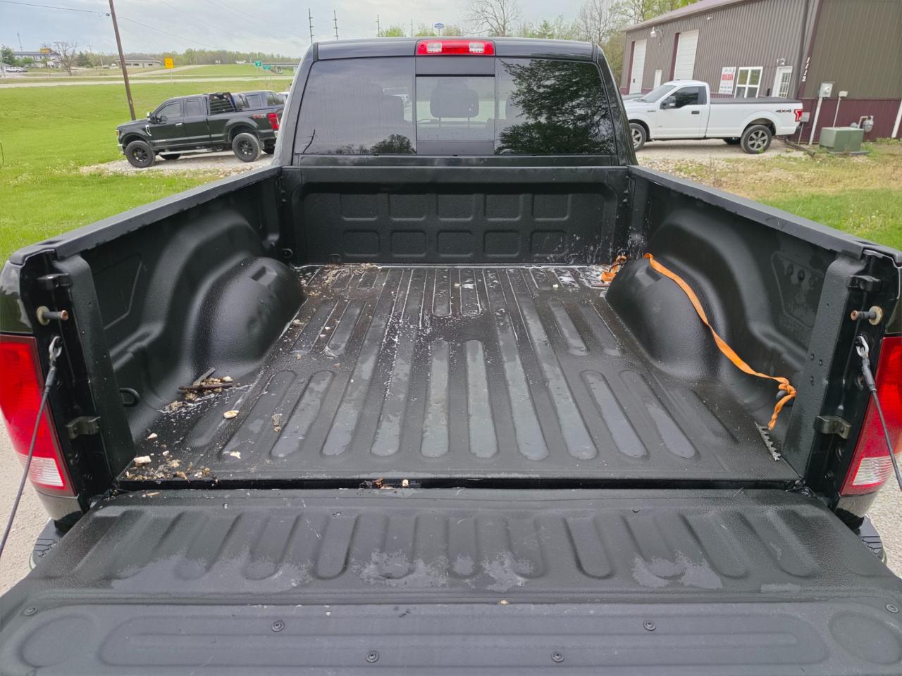 RAM 2500 SLT Mega Cab 4WD 2015