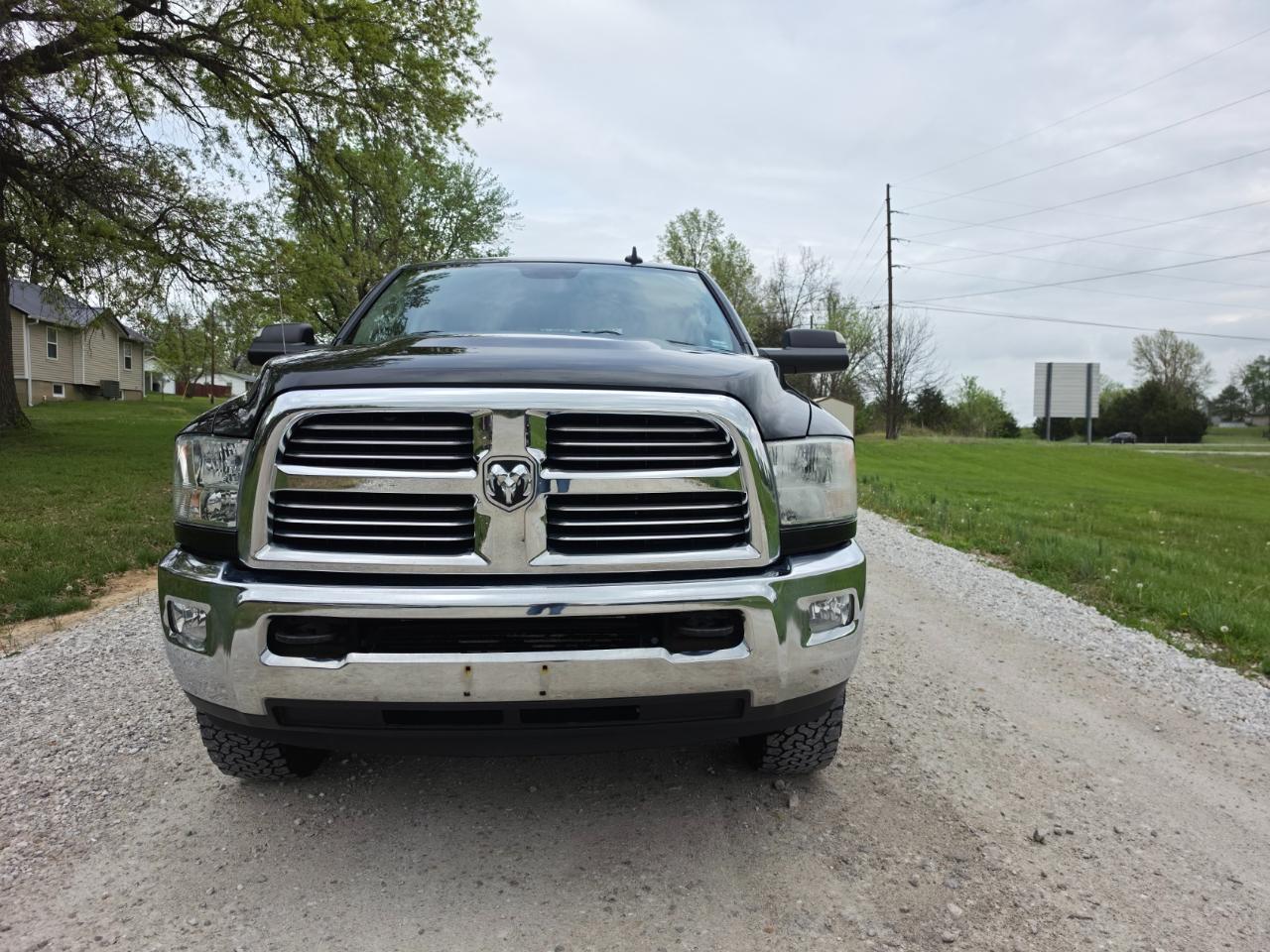 RAM 2500 SLT Mega Cab 4WD 2015
