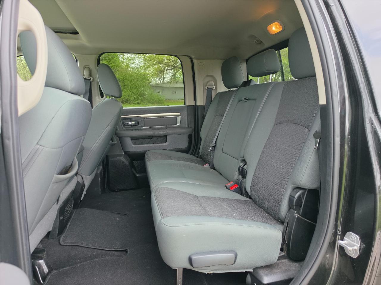 RAM 2500 SLT Mega Cab 4WD 2015