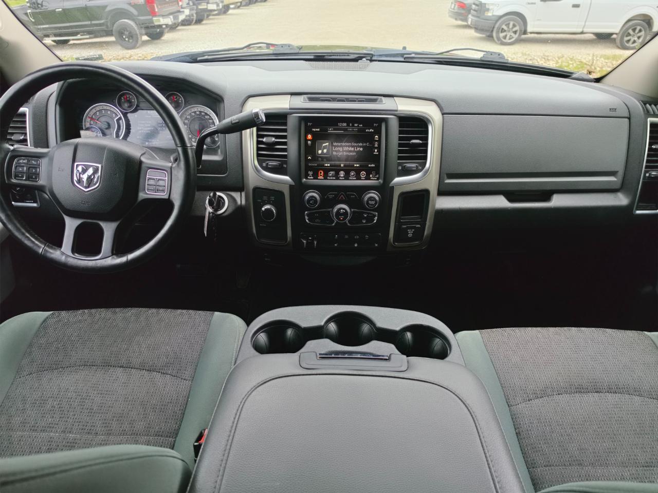 RAM 2500 SLT Mega Cab 4WD 2015