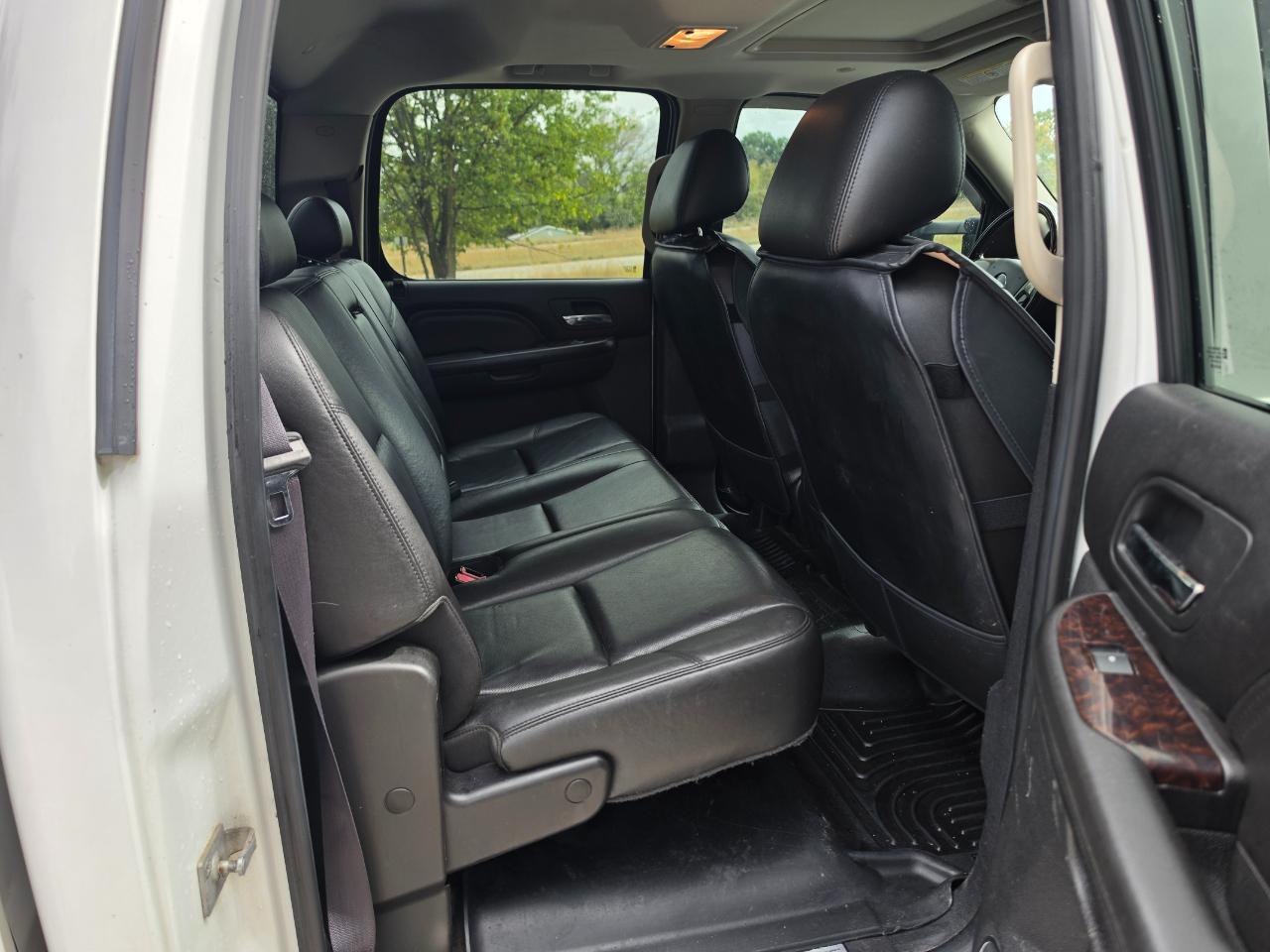 2011 GMC Sierra 3500 Denali HD Denali - Photo 11