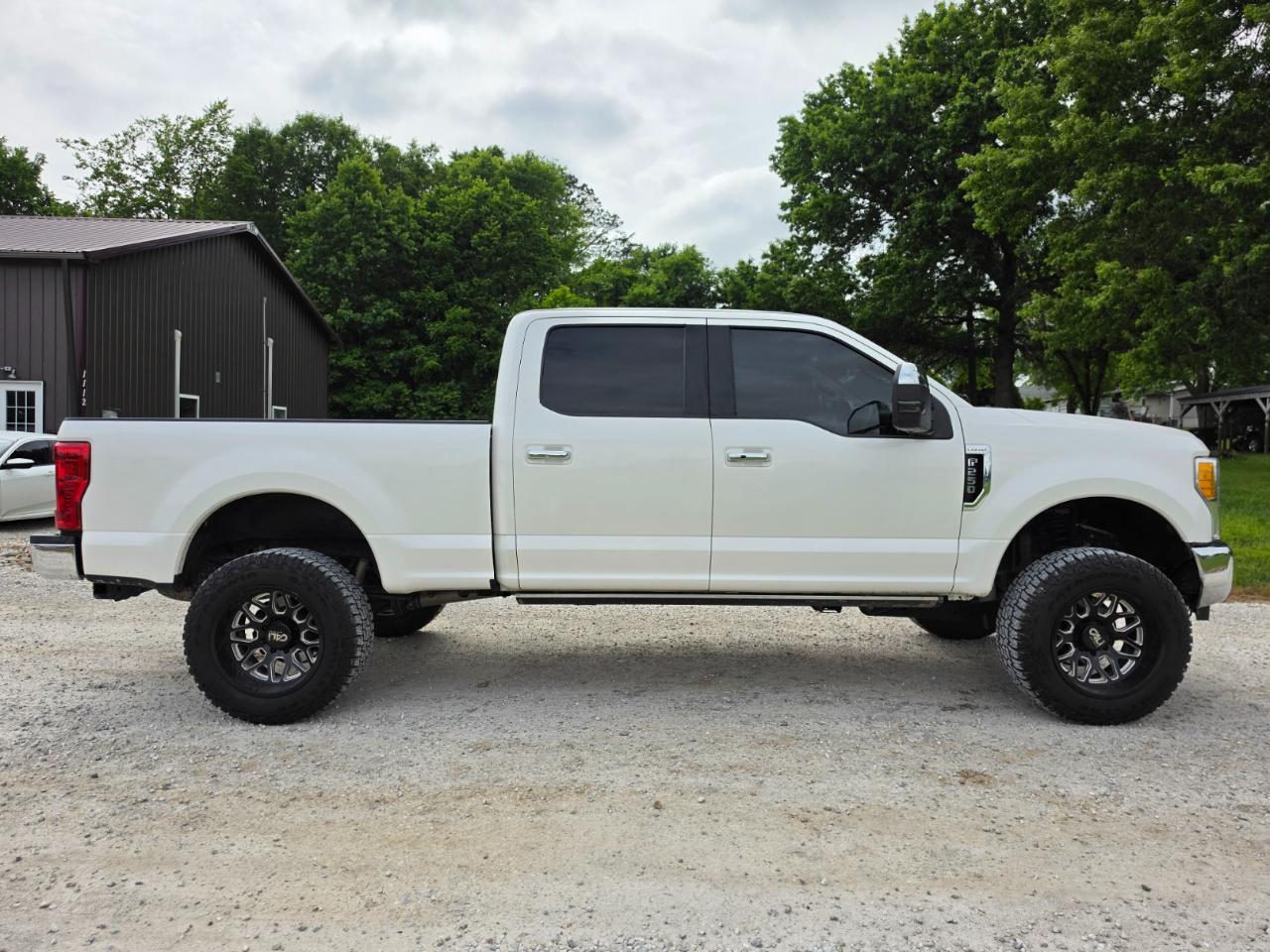 Ford F-250 SD Lariat Crew Cab 4WD 2017