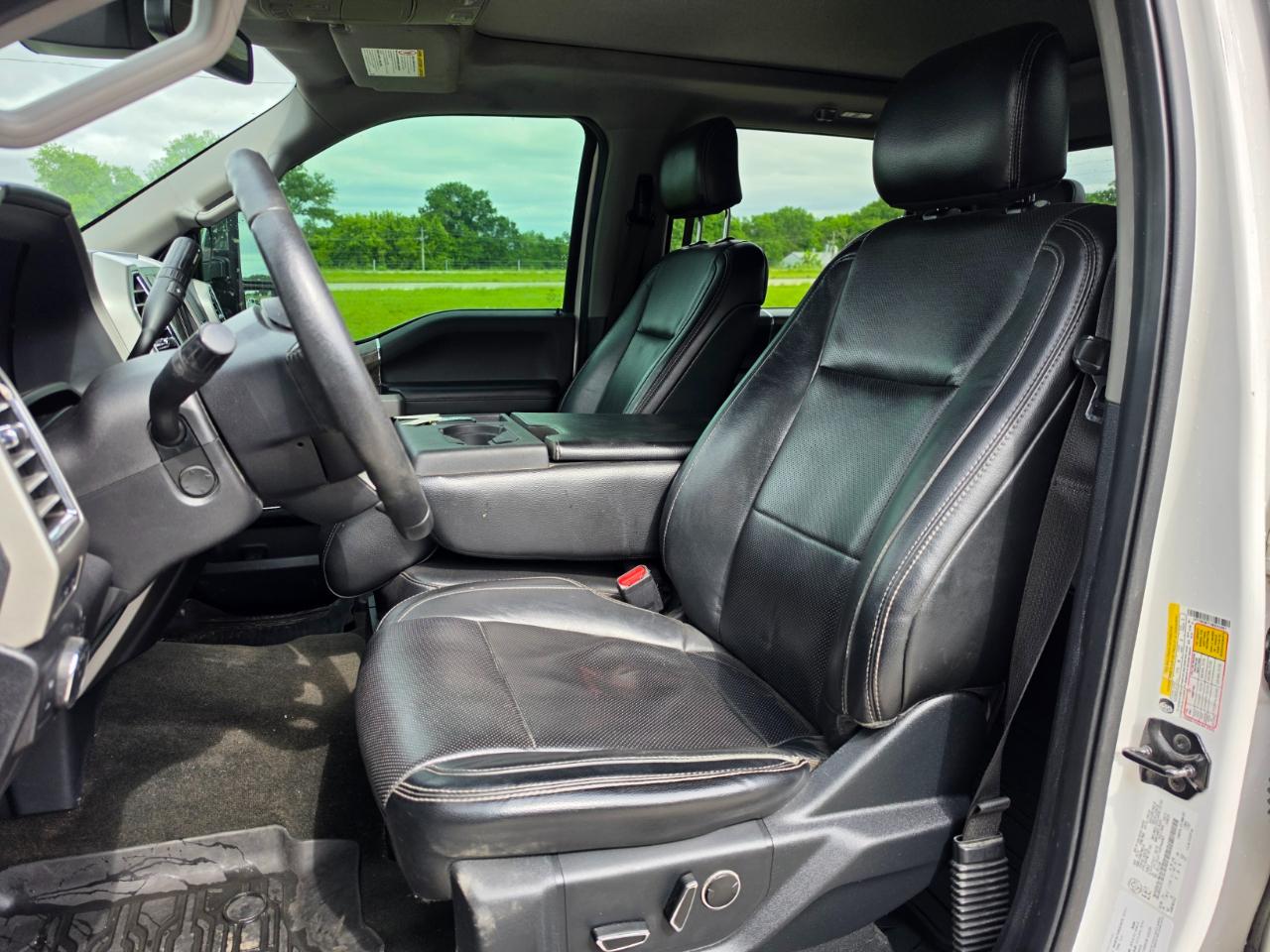 Ford F-250 SD Lariat Crew Cab 4WD 2017