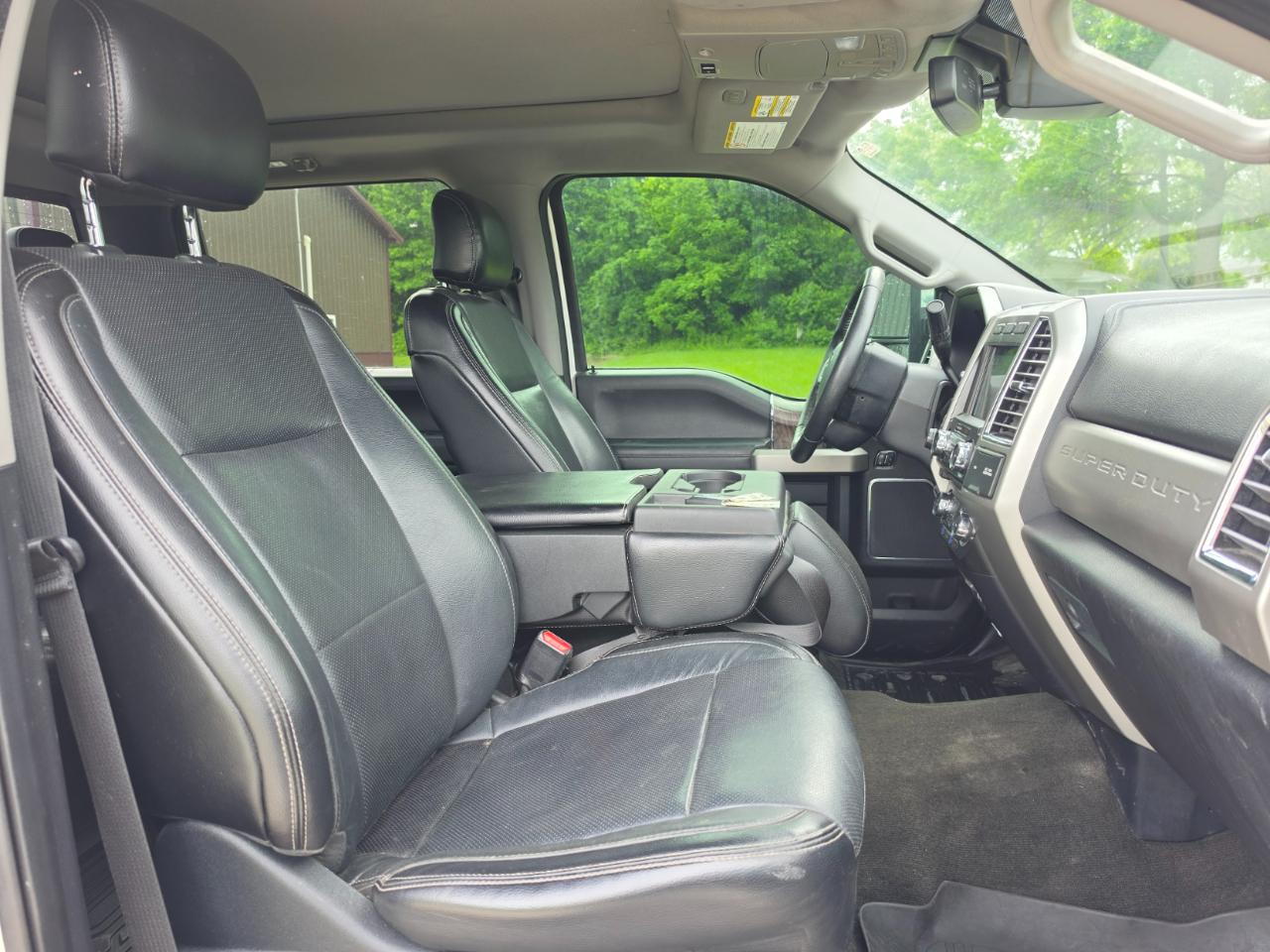 Ford F-250 SD Lariat Crew Cab 4WD 2017