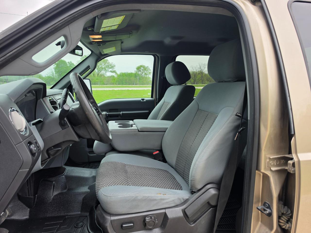 Ford F-250 SD XLT Crew Cab 4WD 2014