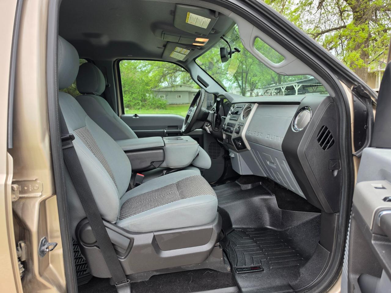 Ford F-250 SD XLT Crew Cab 4WD 2014