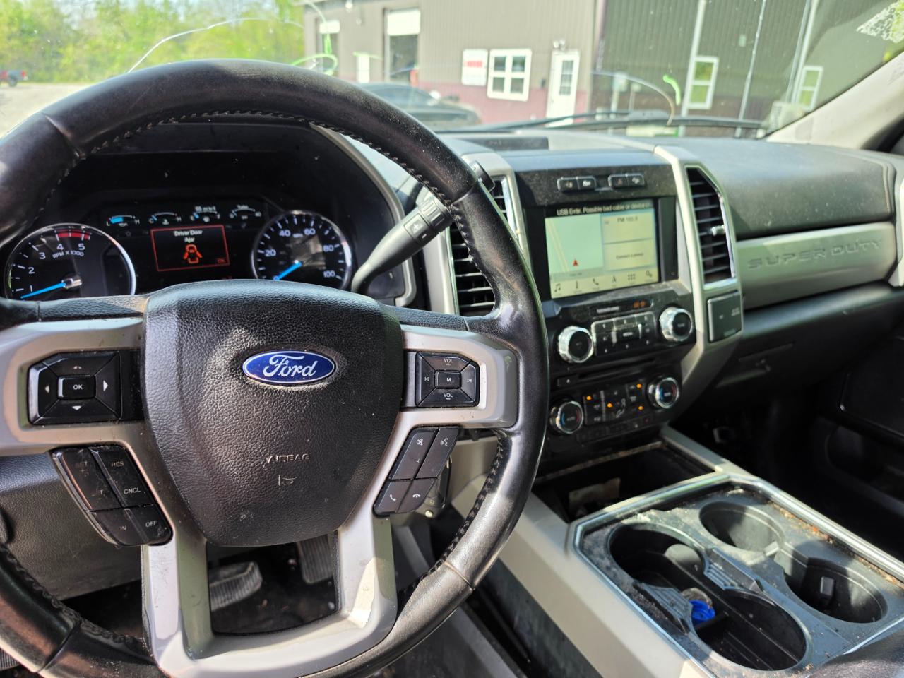 Ford F-350 SD Lariat Crew Cab 4WD 2018