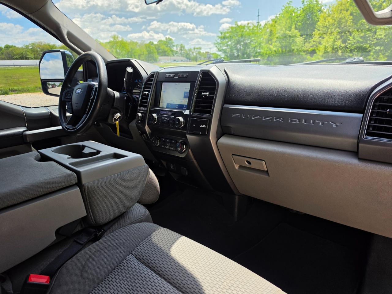 Ford F-250 SD XLT Crew Cab 4WD 2021