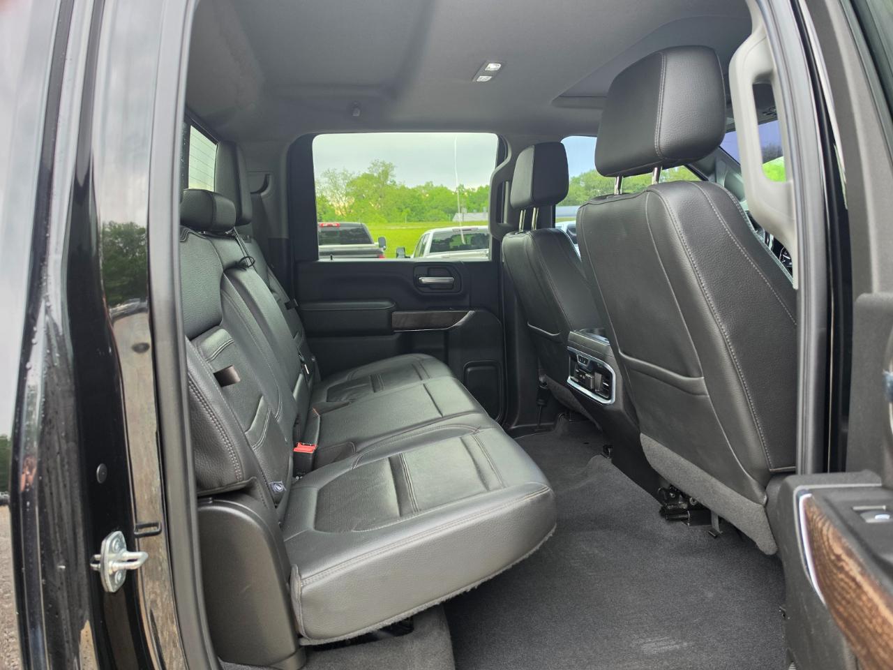 GMC Sierra 2500HD Denali Crew Cab 4WD 2020