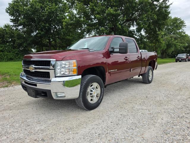 BURG 2008 Chevrolet Silverado 2500HD Pickup Truck Four-Wheel Drive Automatic