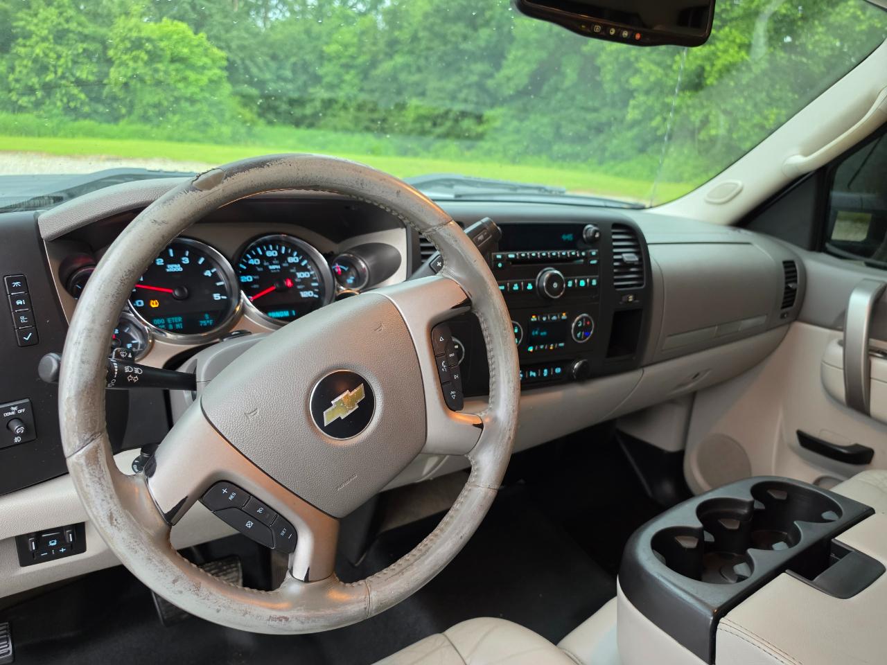 Chevrolet Silverado 2500HD LT Crew Cab 4WD 2013