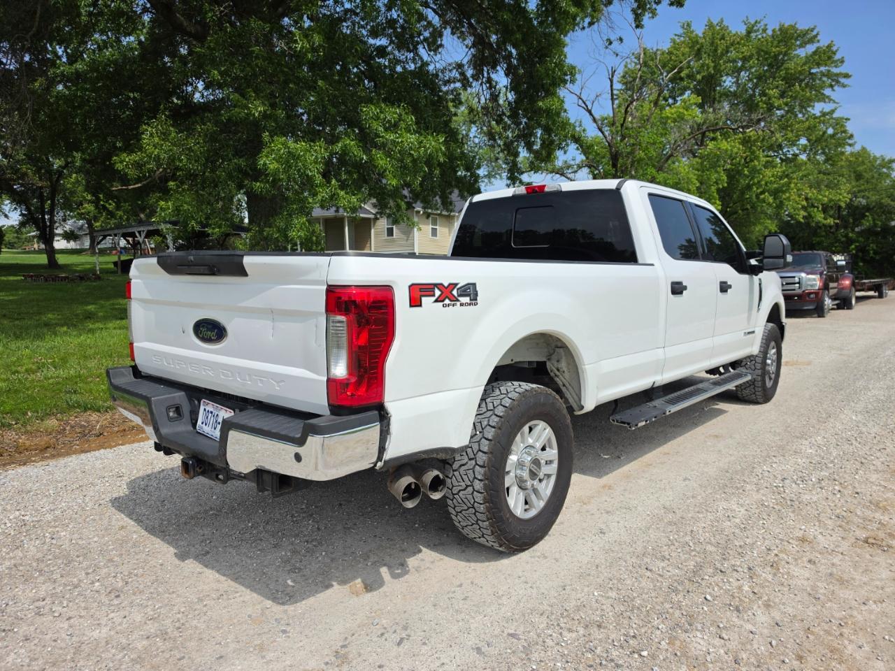 Ford F-250 SD XLT Crew Cab Long Bed 4WD 2019