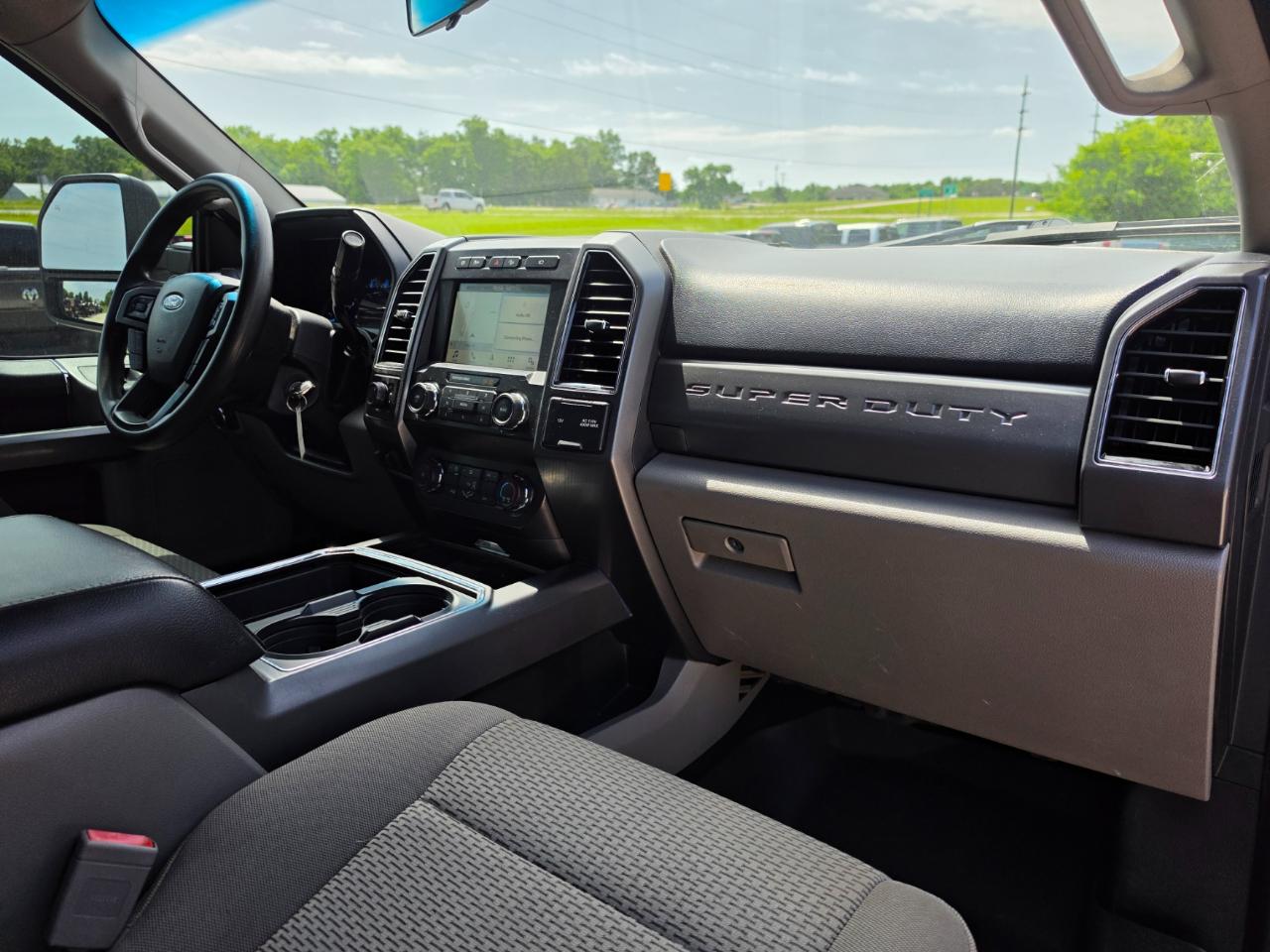 Ford F-250 SD XLT Crew Cab Long Bed 4WD 2019