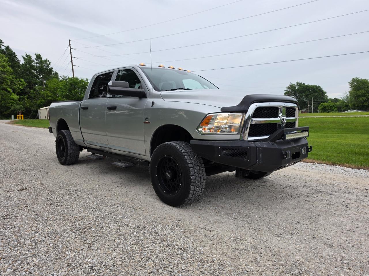 RAM 2500 Tradesman Crew Cab SWB 4WD 2017