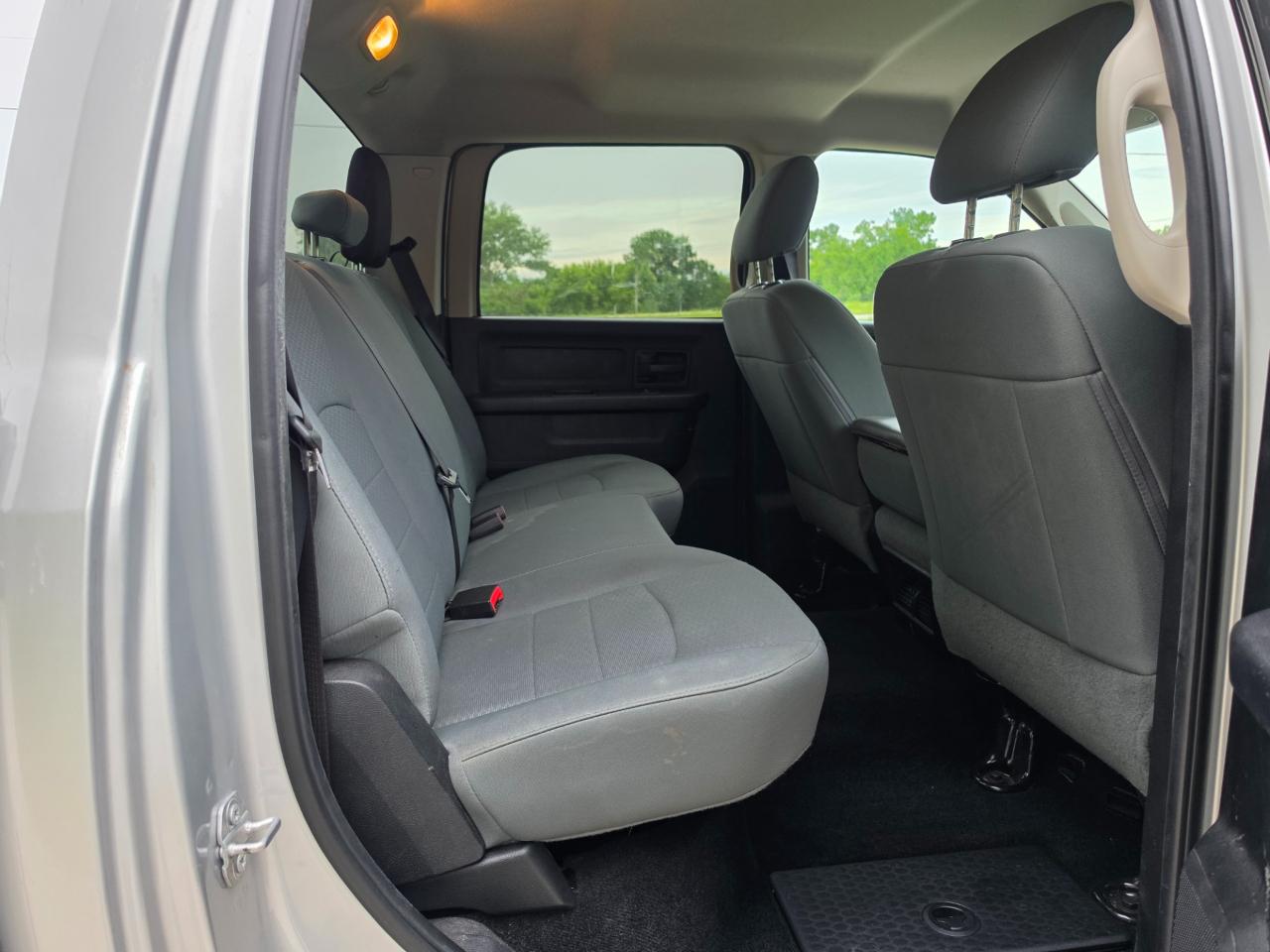 RAM 2500 Tradesman Crew Cab SWB 4WD 2017