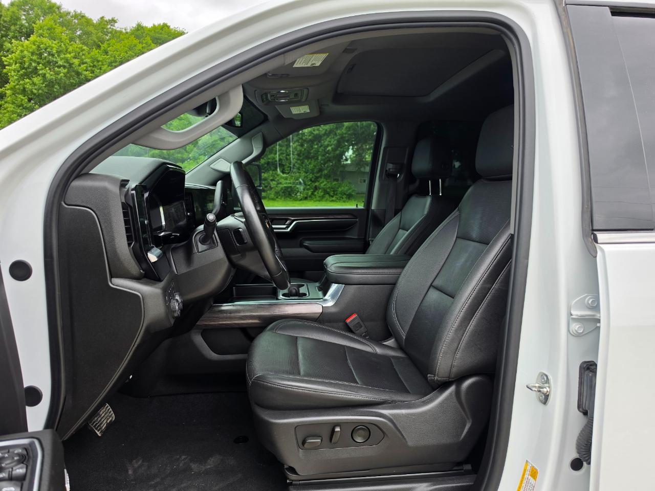 Chevrolet Silverado 2500HD LTZ Crew Cab 4WD 2024