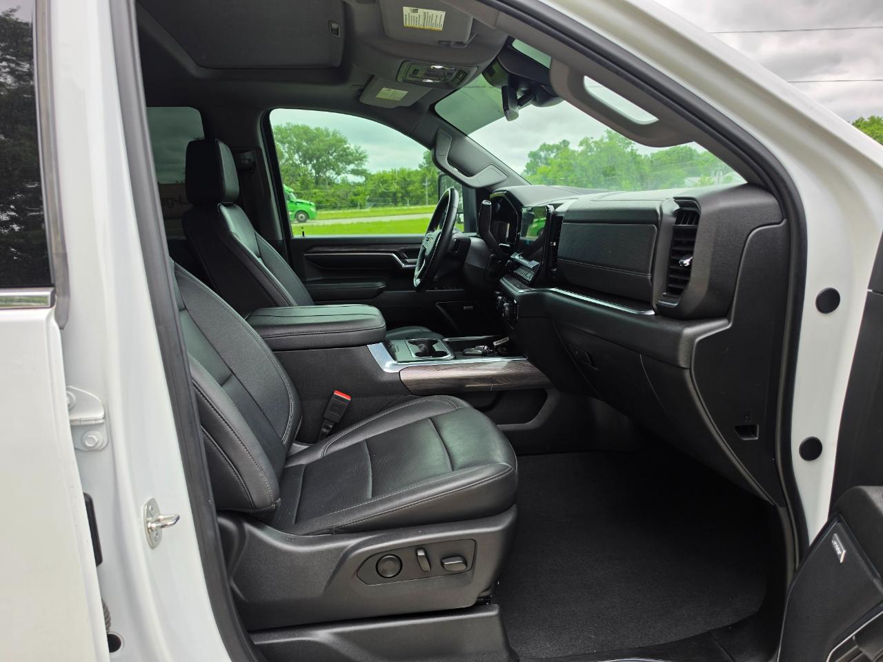 Chevrolet Silverado 2500HD LTZ Crew Cab 4WD 2024
