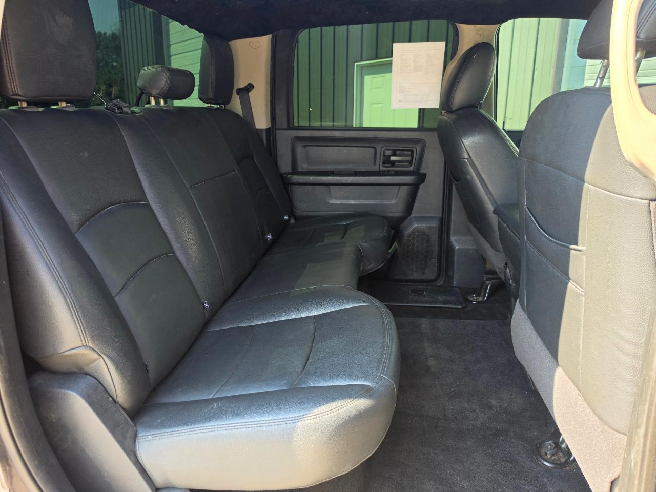 RAM 3500 Tradesman Crew Cab 4WD DRW 2016