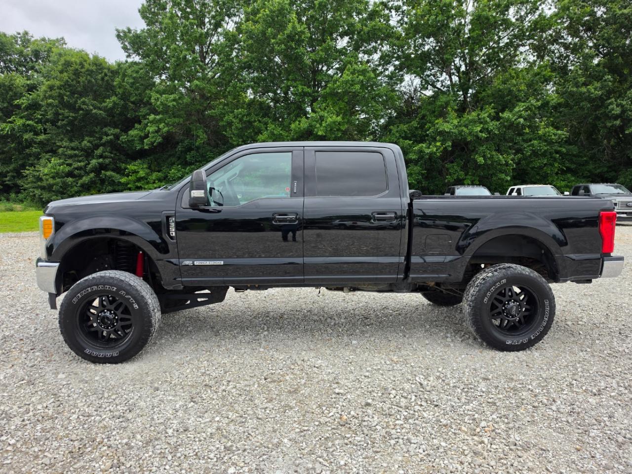 Ford F-350 SD Lariat Crew Cab 4WD 2017