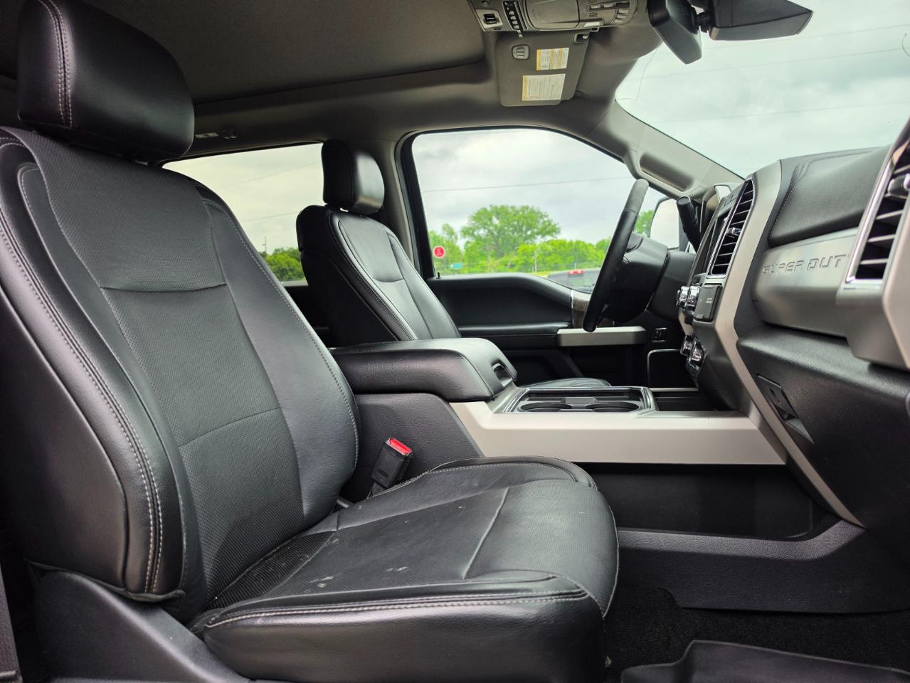 Ford F-350 SD Lariat Crew Cab 4WD 2017
