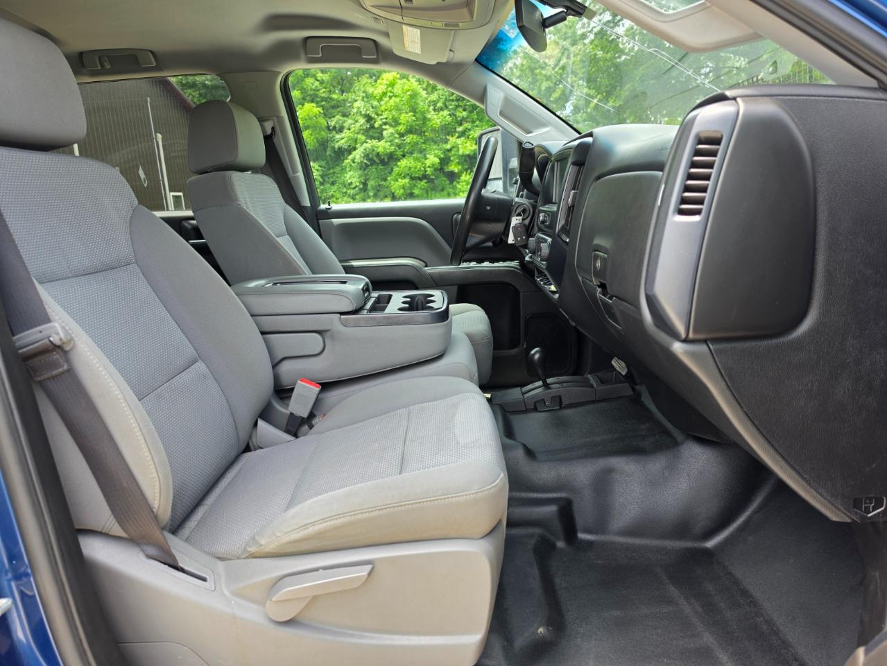 GMC Sierra 2500HD Base Crew Cab 4WD 2019