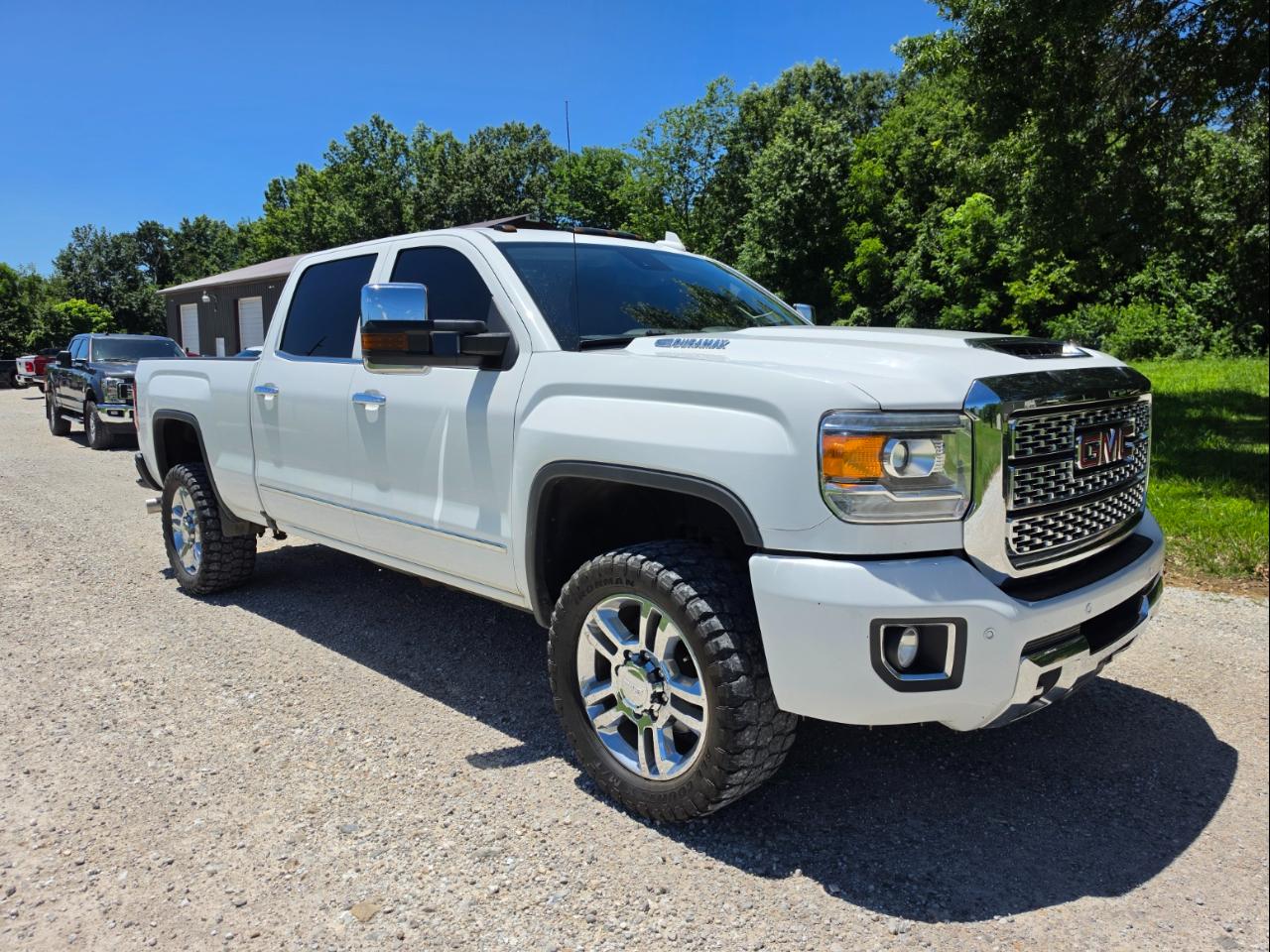 GMC Sierra 2500HD Denali Crew Cab 4WD 2018